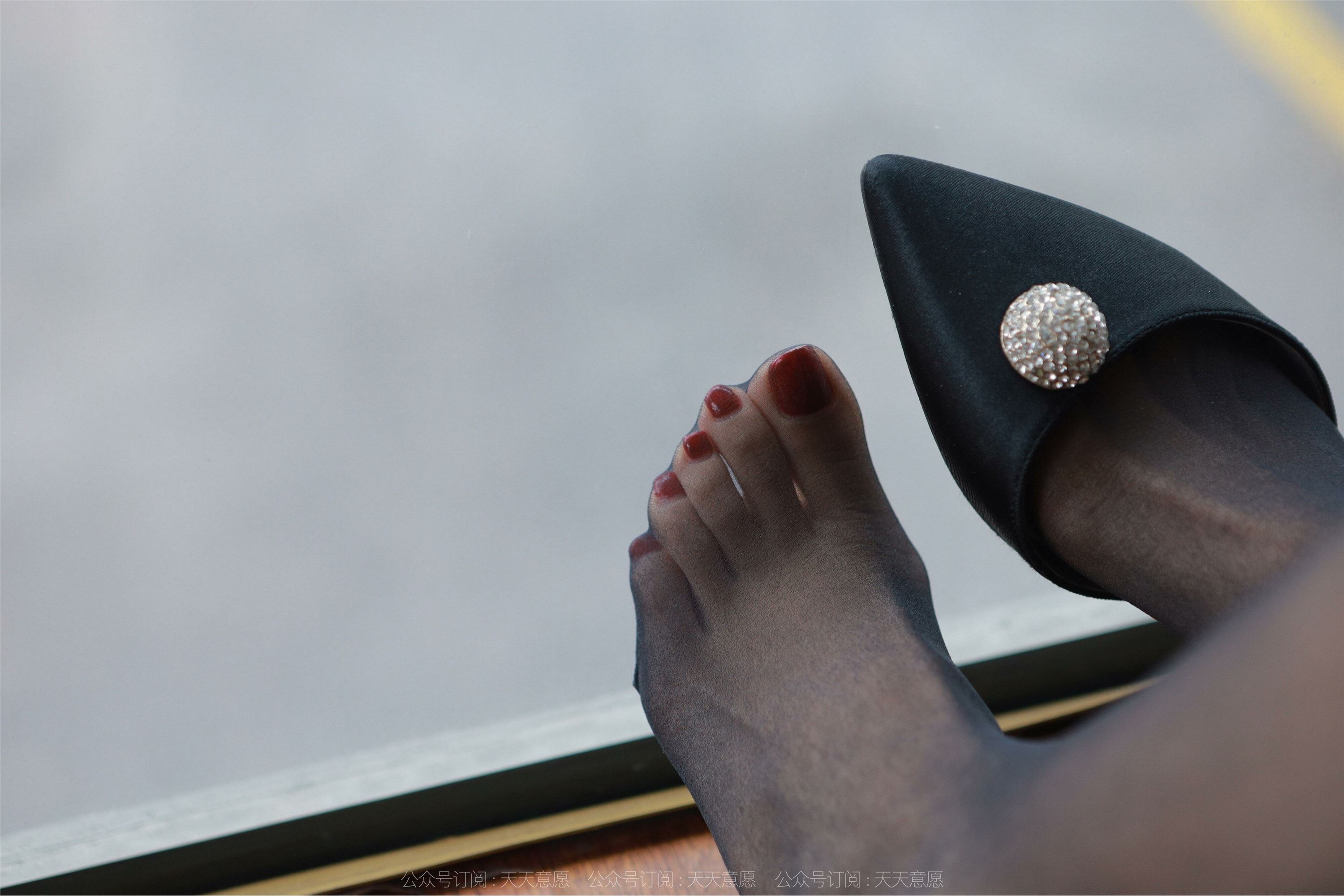 IESS异思趣向 2022.03.26 丝享家1040：美子《沙发上的黑丝》